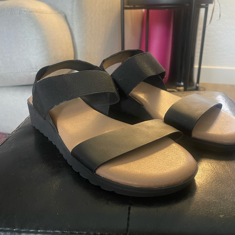 Kensie Everlee Strap Sandal